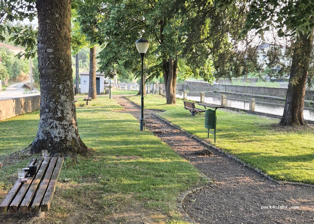 Avelanoso, 3 Rua da Madalena thumbnail 3