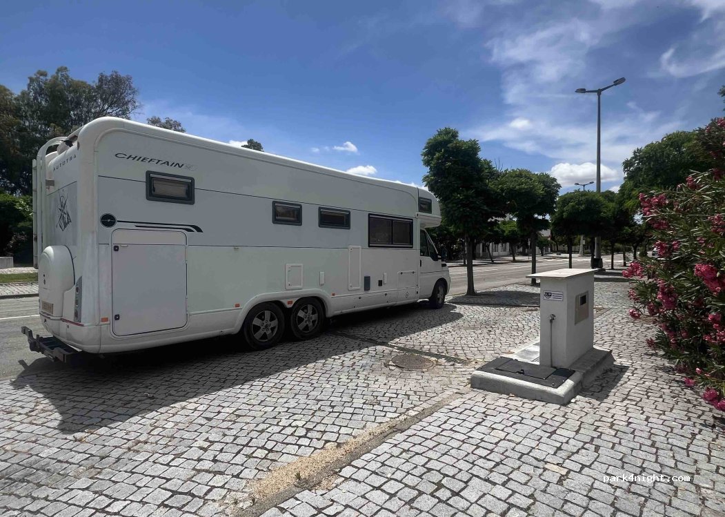 , 1A Rua Doutor José Gardete Martins thumbnail 3