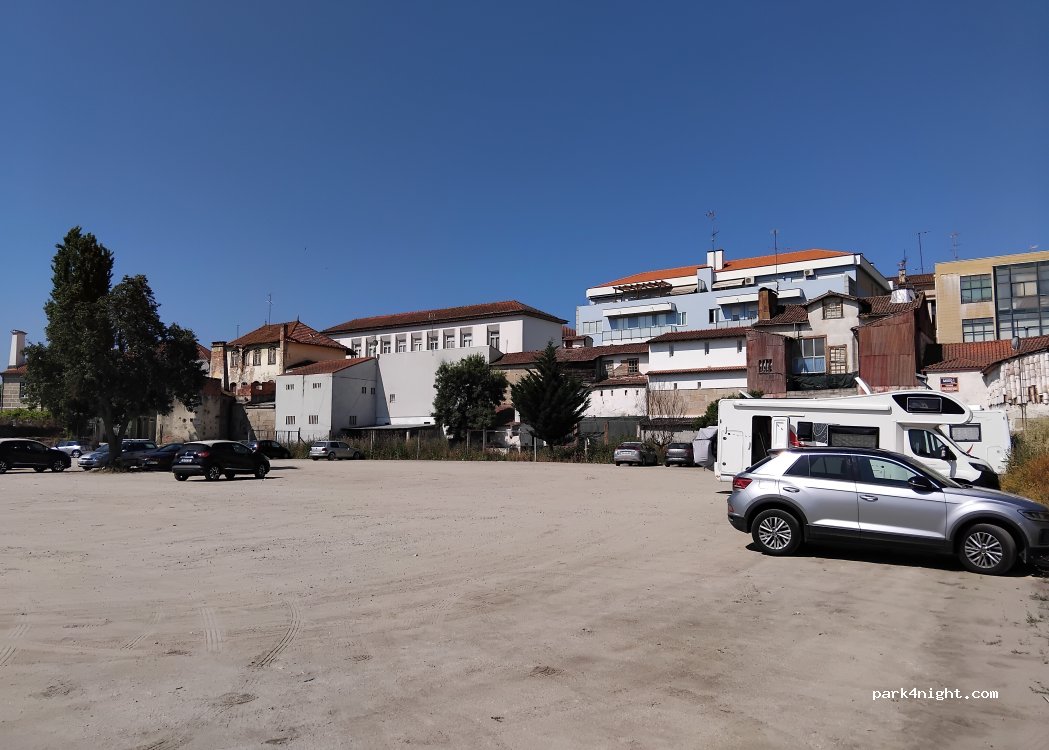 Chaves, 26 Rua Longras thumbnail 3