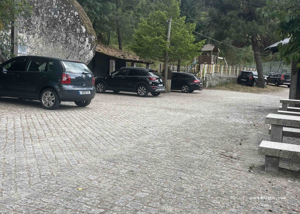 Sabugueiro, 16 Rua do Serro thumbnail 2