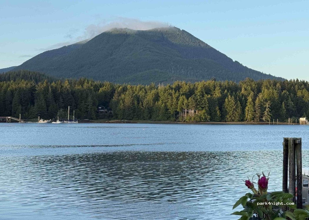 Ucluelet - Fraser Lane