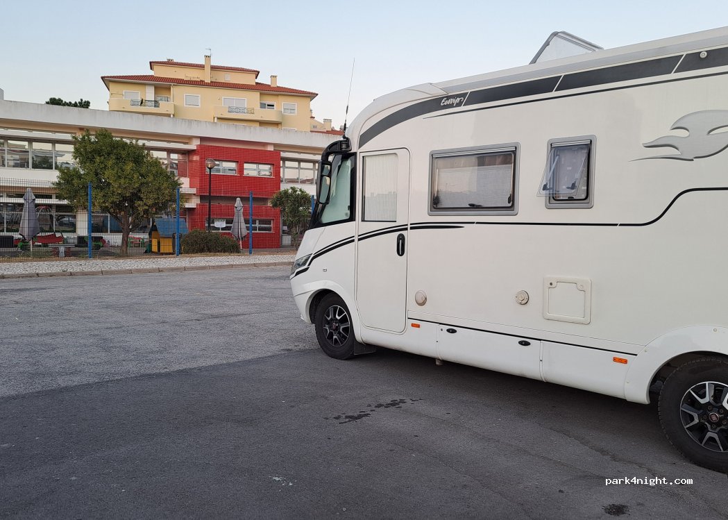 Lagos, 21 Rua Fernando Pessoa thumbnail 4