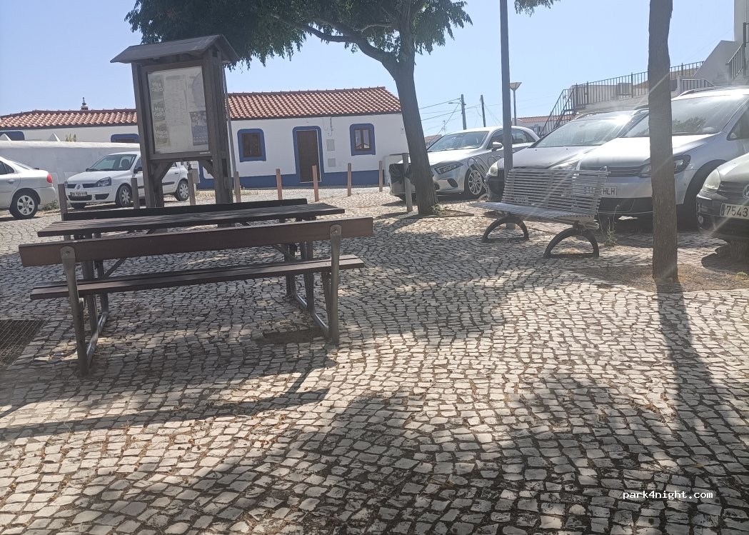 Monte Francisco,1 Rua do Parque - photo 1