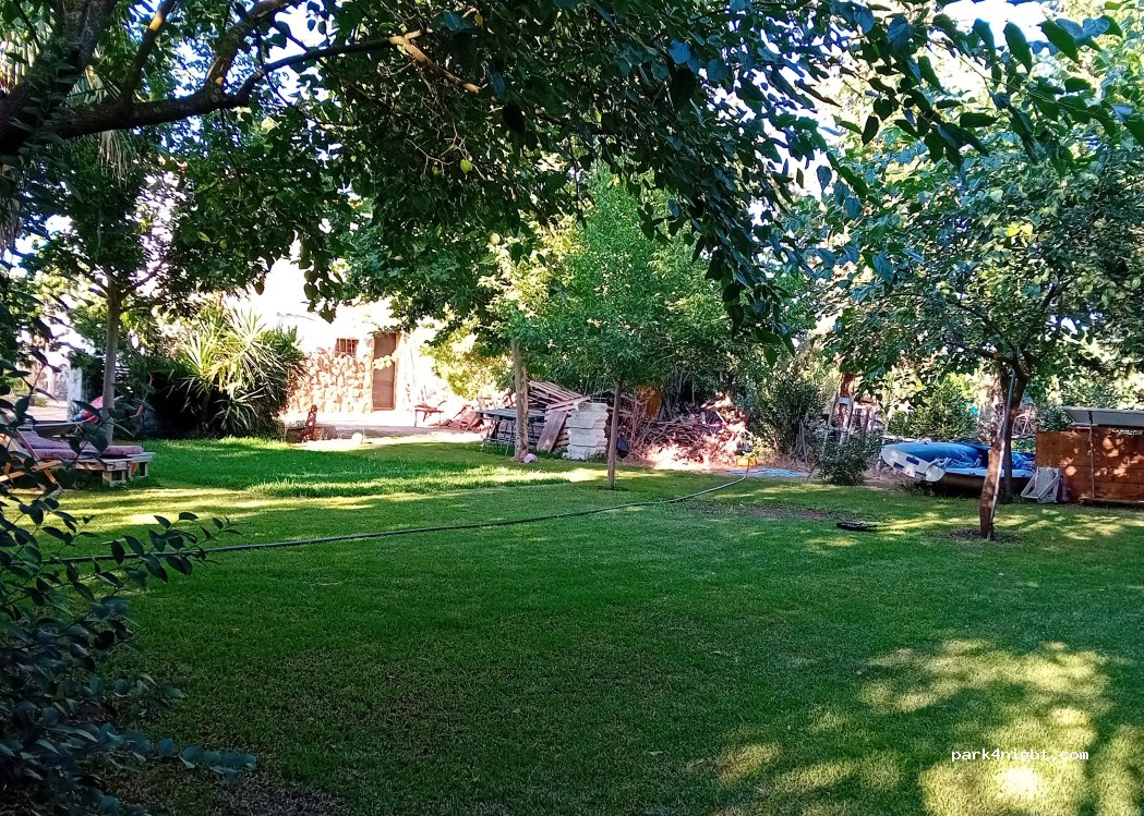 A&B family garden thumbnail 2