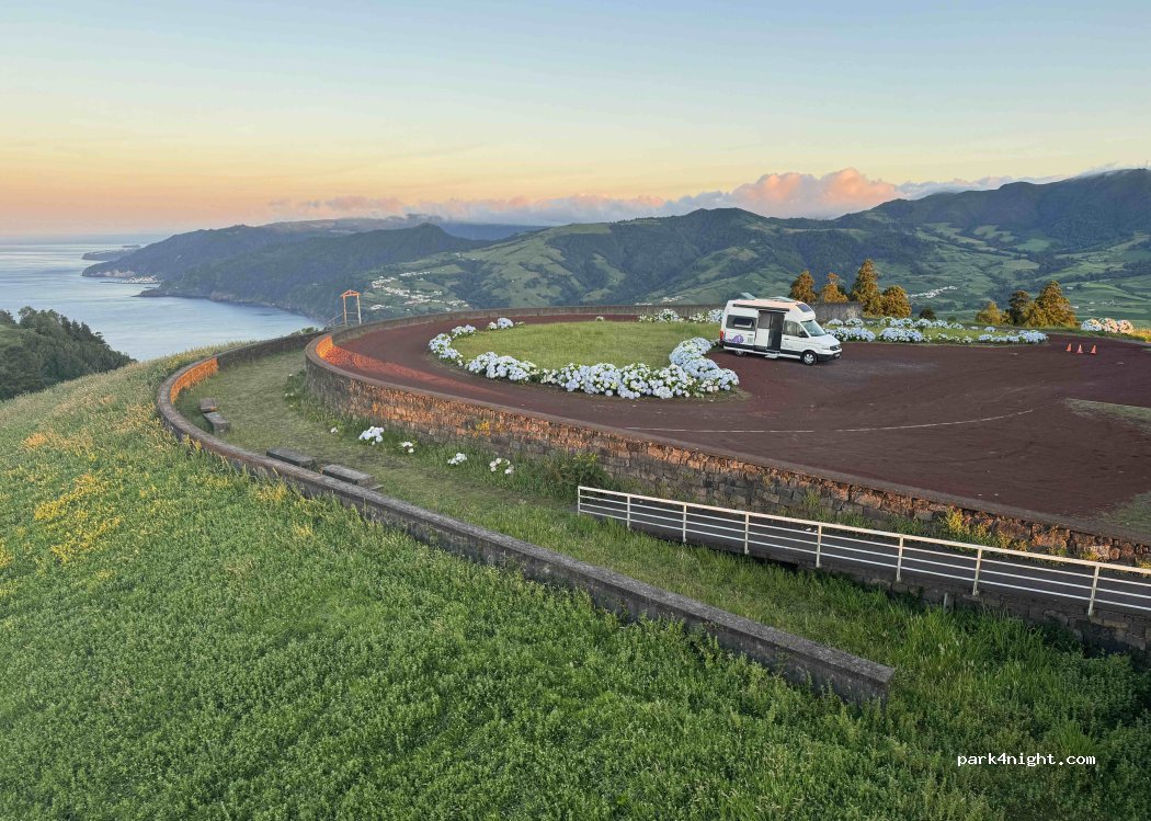 Faial da Terra,Unnamed Road thumbnail 4