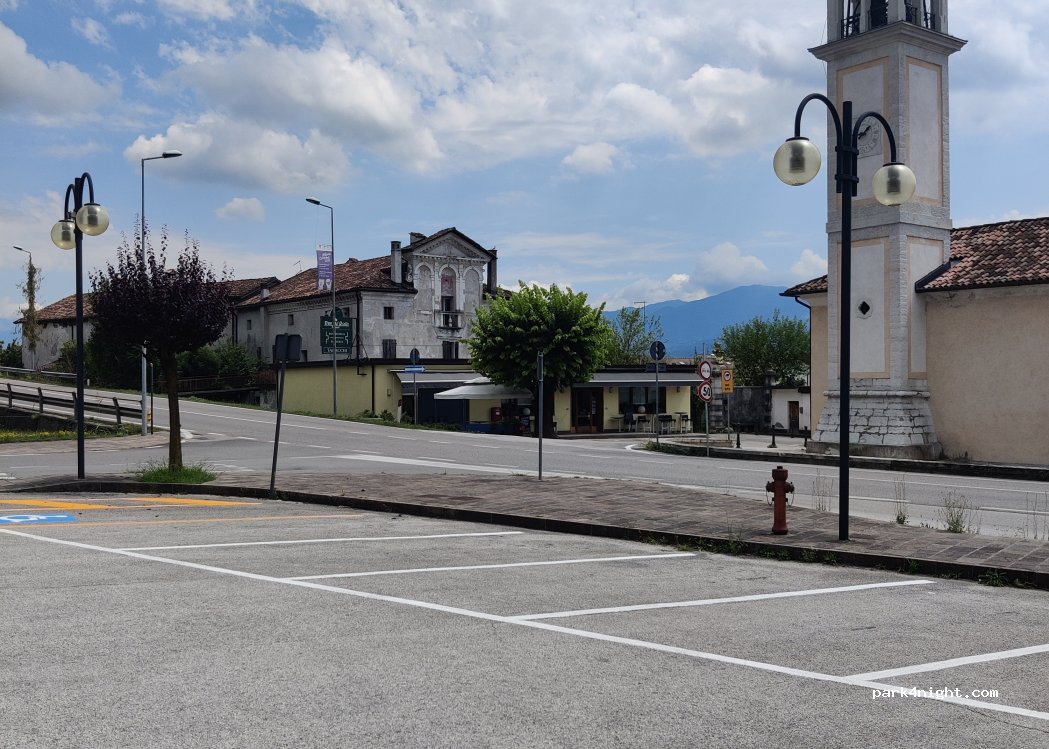 Santa Giustina - 4 Piazza Madonna di Settembre photo 5