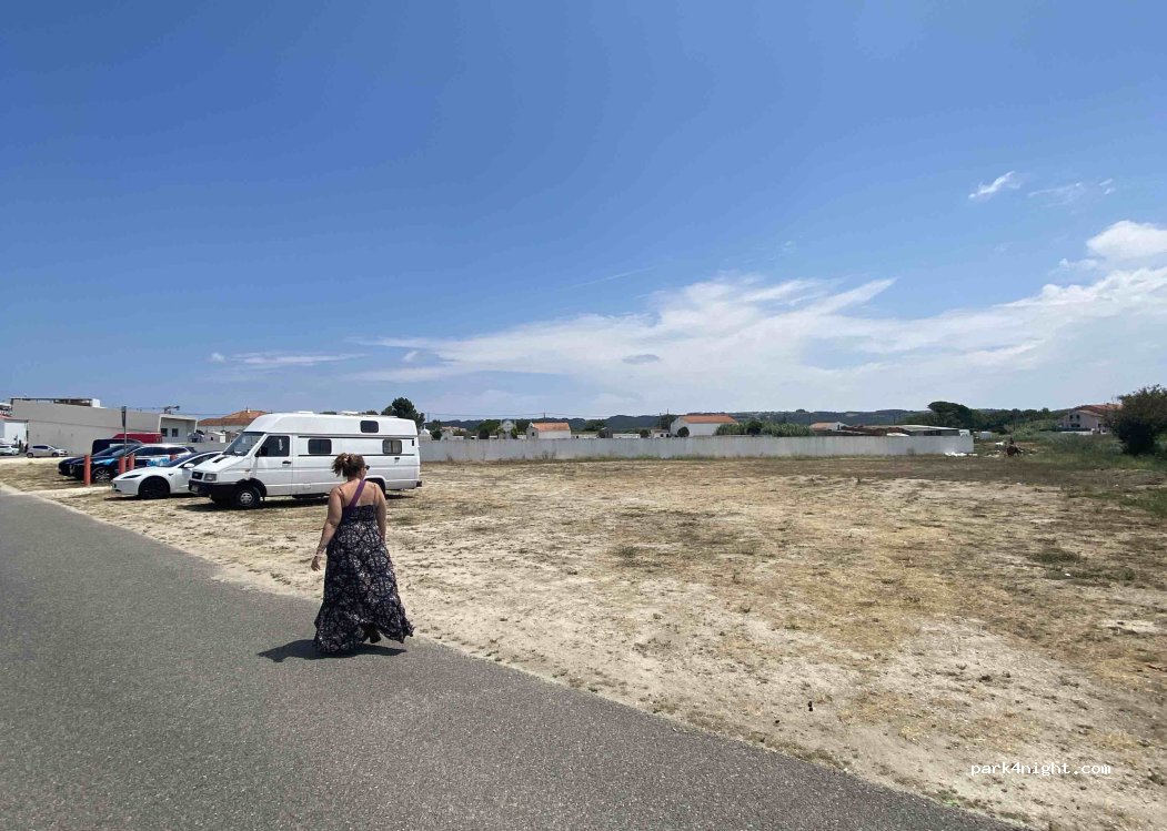 São Martinho do Porto, 2 Rua Primeiro de Maio - photo 1