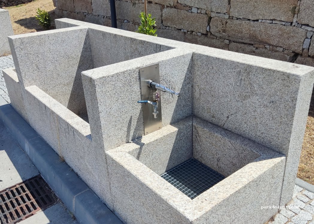 Area de Serviço para Autocaravanas Rua do Corgo thumbnail 4