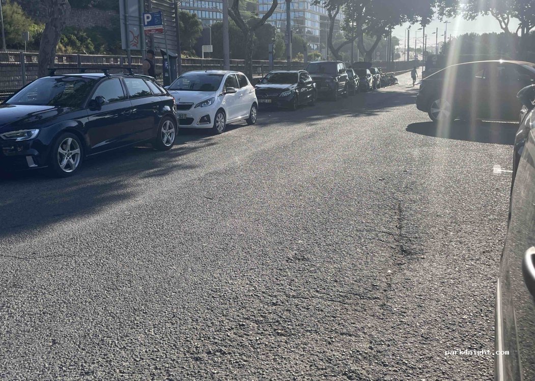 Alameda Duquesa de Palmela, Cascais e Estoril thumbnail 2