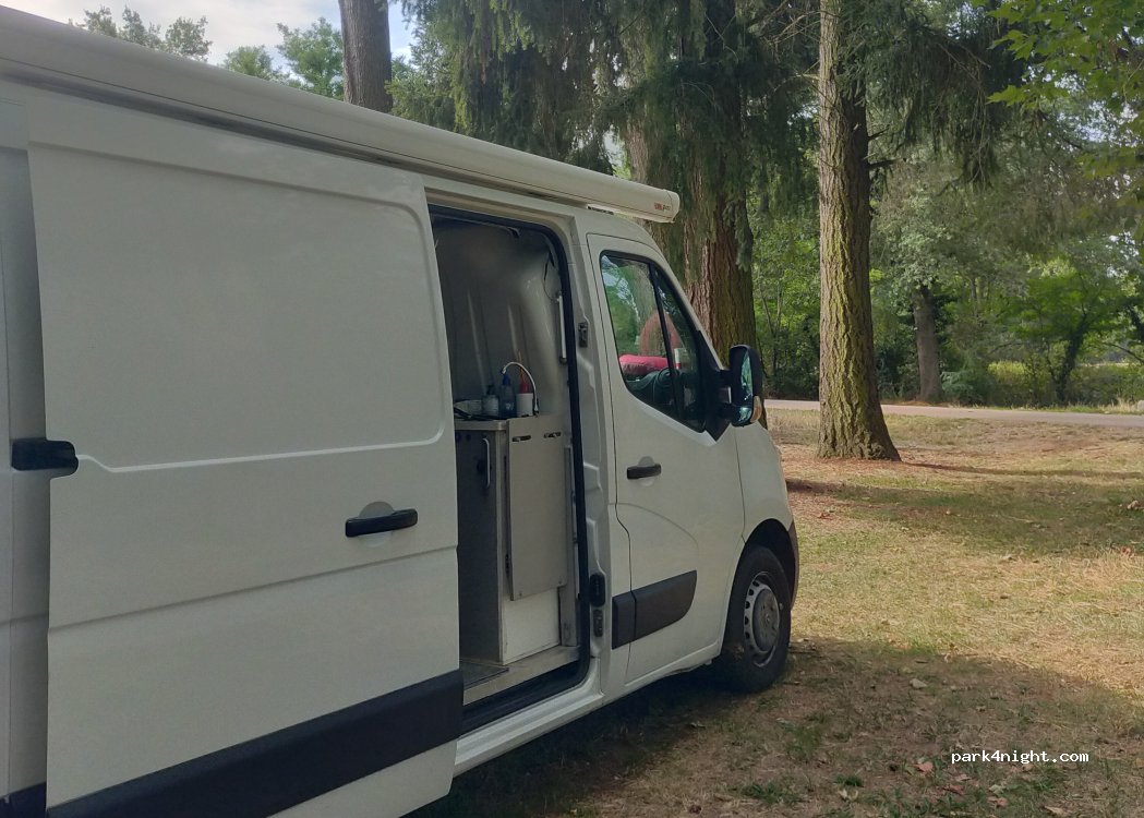 Pommiers - D94 photo 2