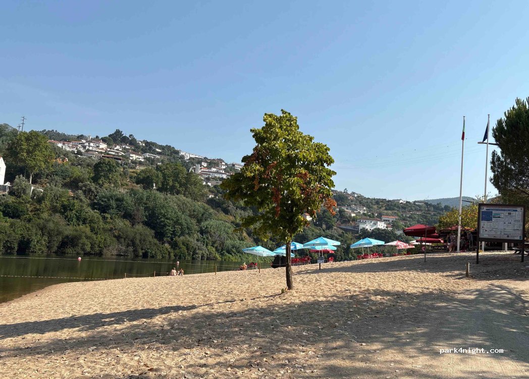 Coimbra, 15 Rua Rio thumbnail 4