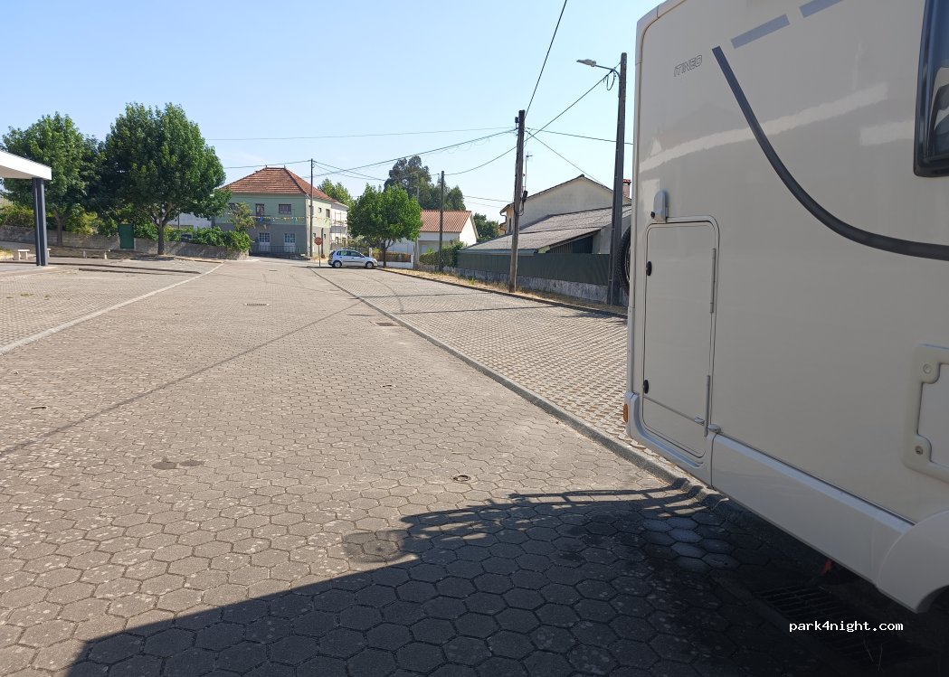 Rua da Igreja, Rio de Couros e Casal dos Bernardos thumbnail 2