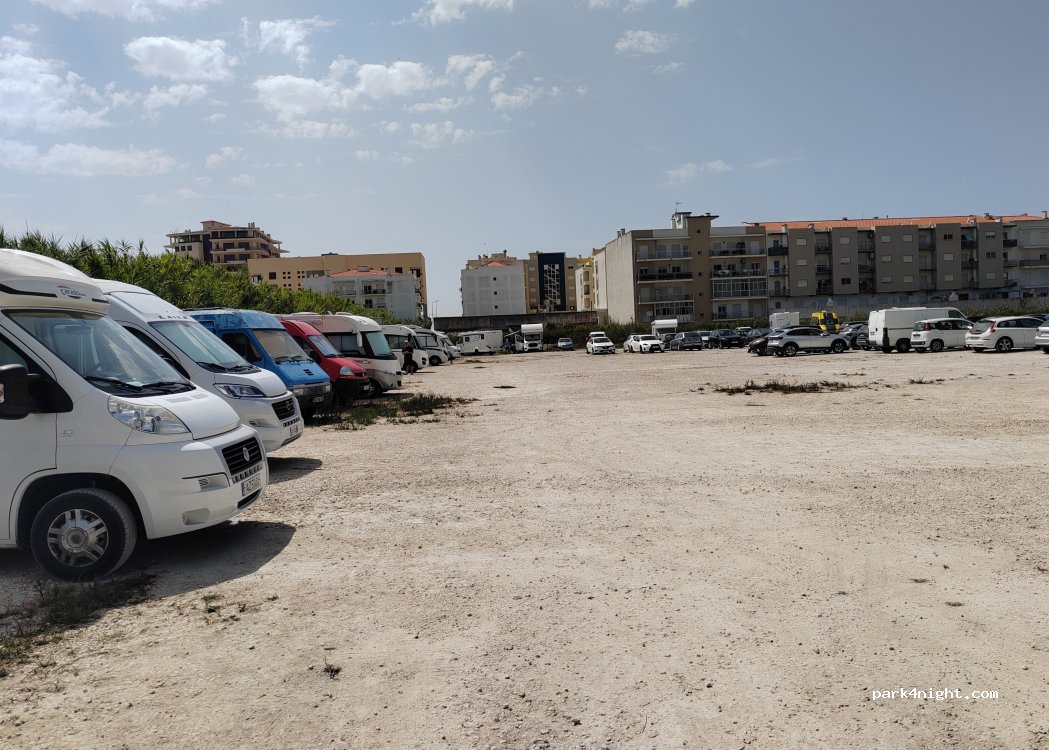 Nazaré, 35 Rua dos Galeões thumbnail 2