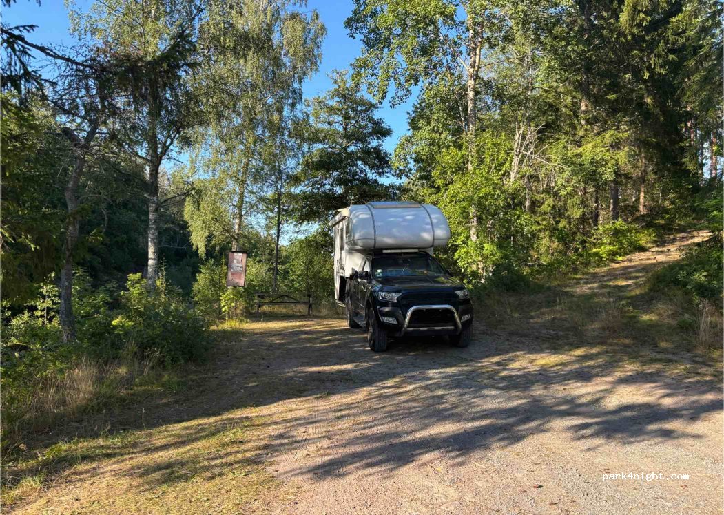 (590 91) Hjorted - Unnamed Road photo 2