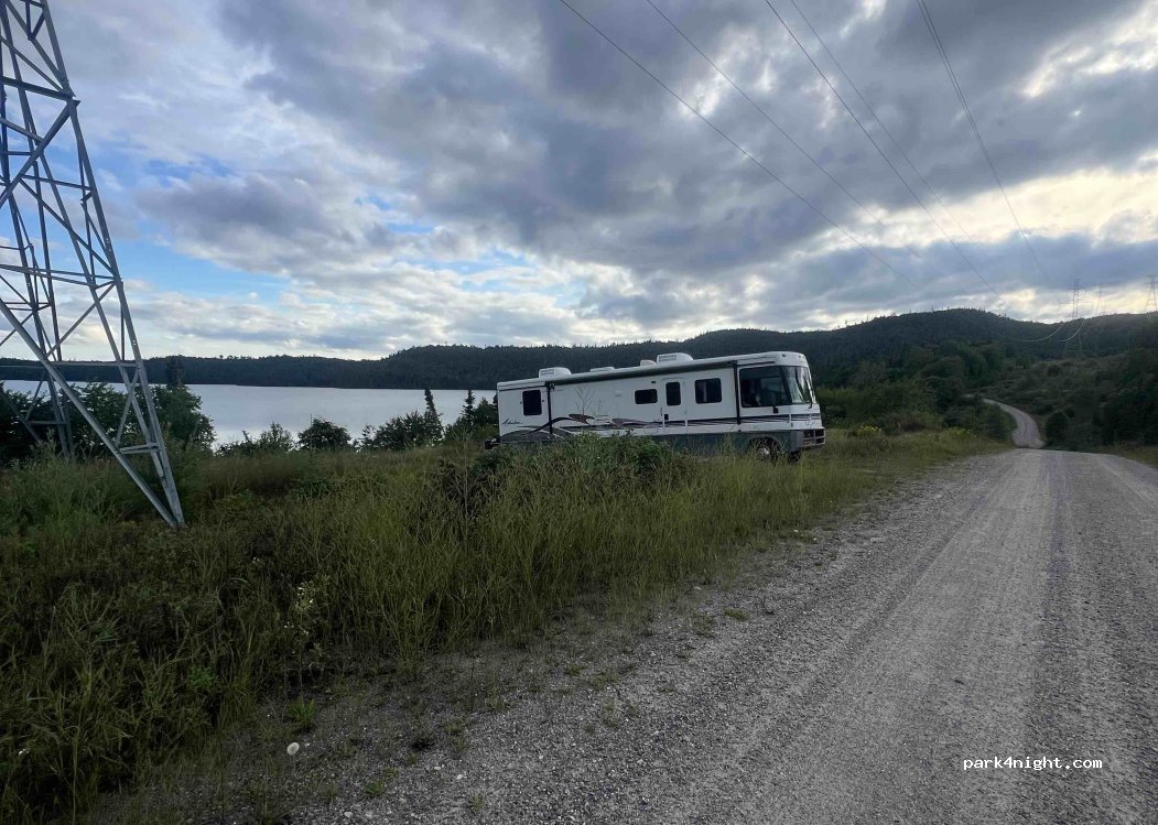 (P0T) Schreiber - Unnamed Road photo 2