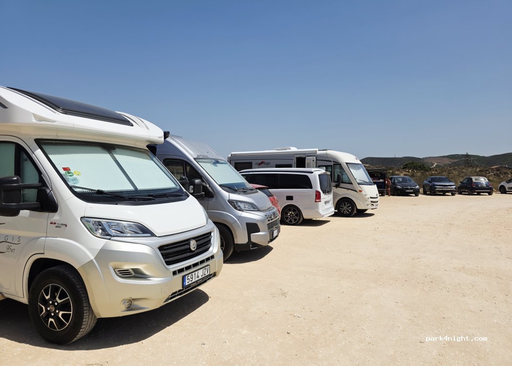 Aljezur,Estrada da Praia thumbnail 2