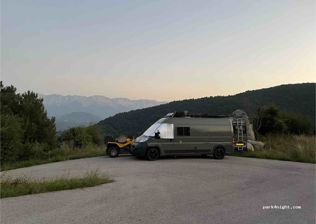 Lles de Cerdanya - Carretera Local Aranser photo 2
