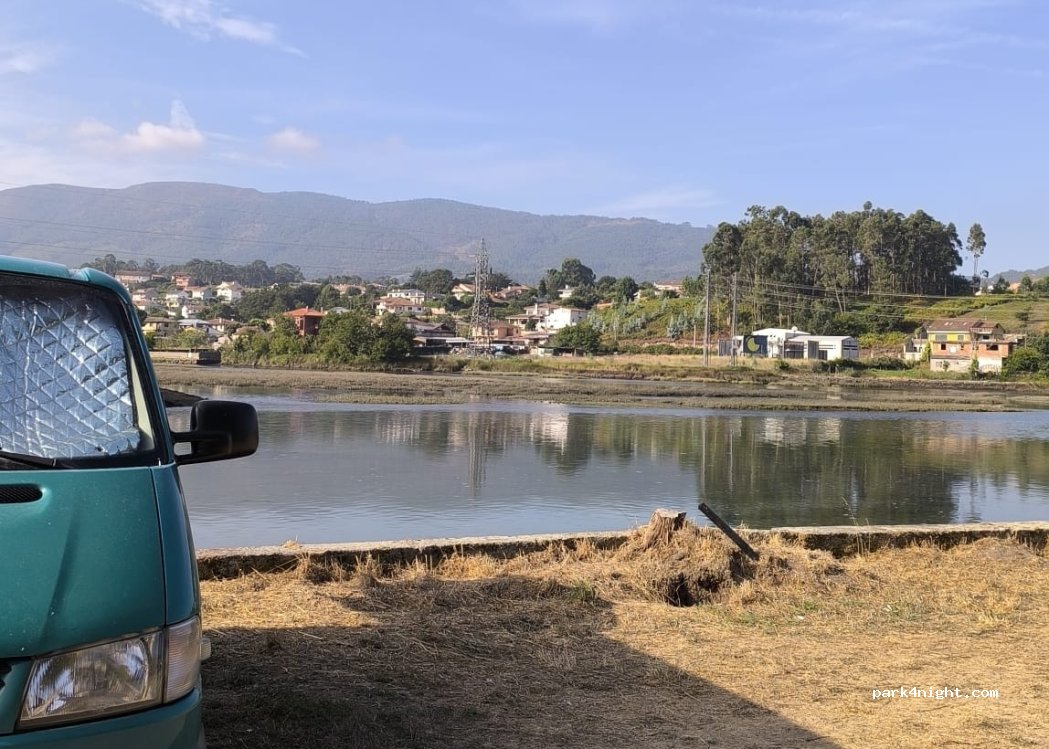 Nigrán,Avenida de Portugal thumbnail 3