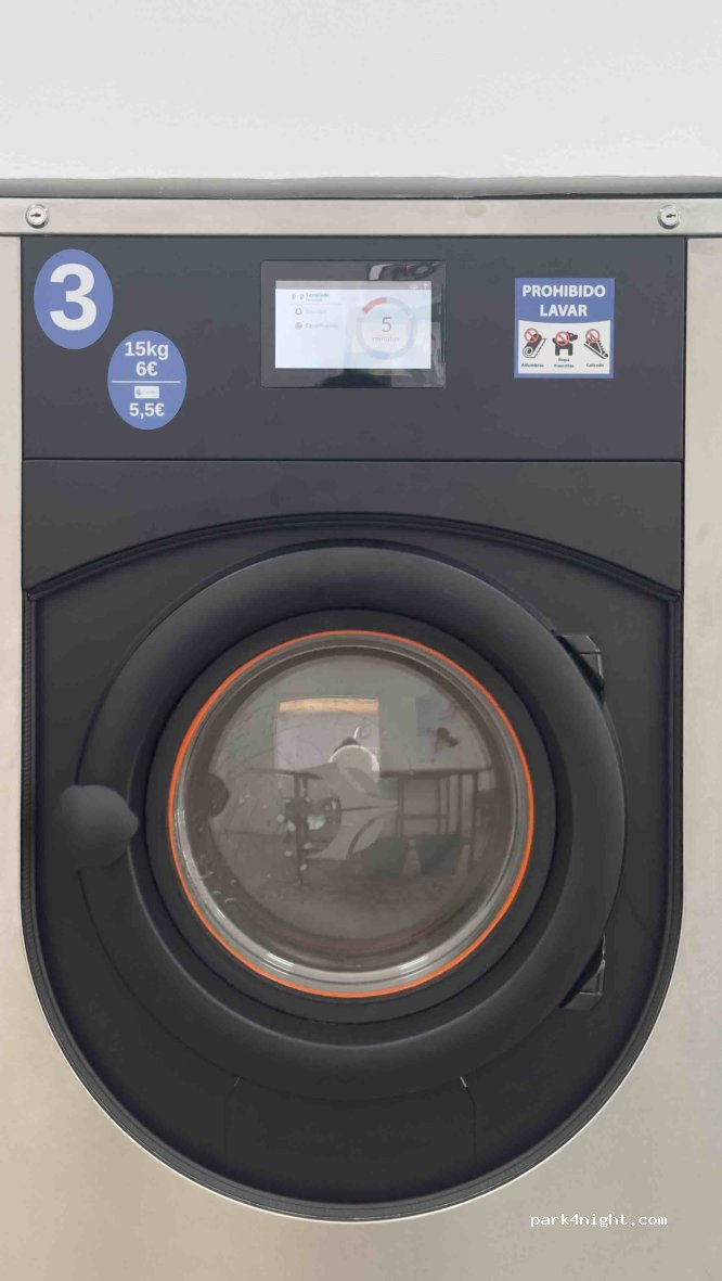 Badajoz,Calle Garcia de Paredes thumbnail 2