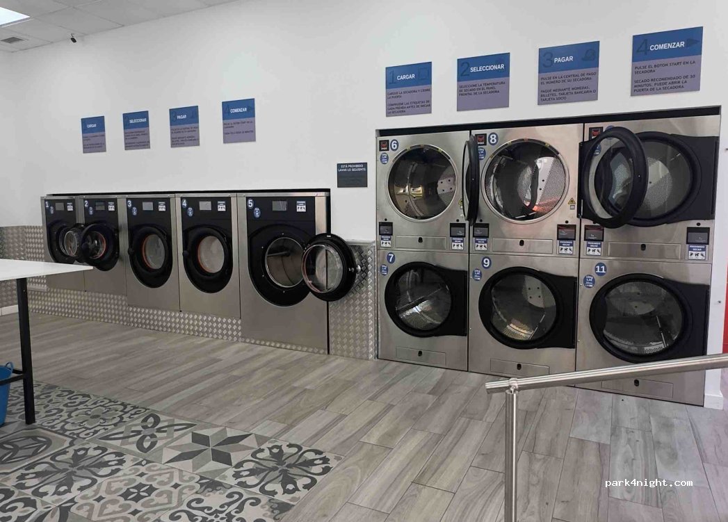 Badajoz,Calle Garcia de Paredes thumbnail 4