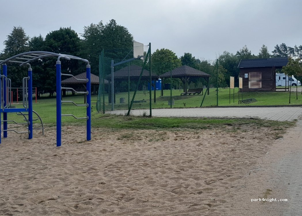 (11-710) Piecki - Unnamed Road photo 2
