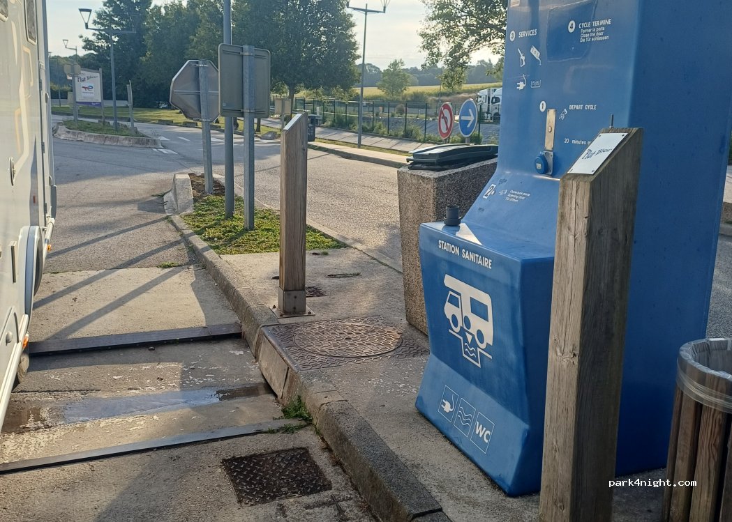 Valframbert - A28 photo 3