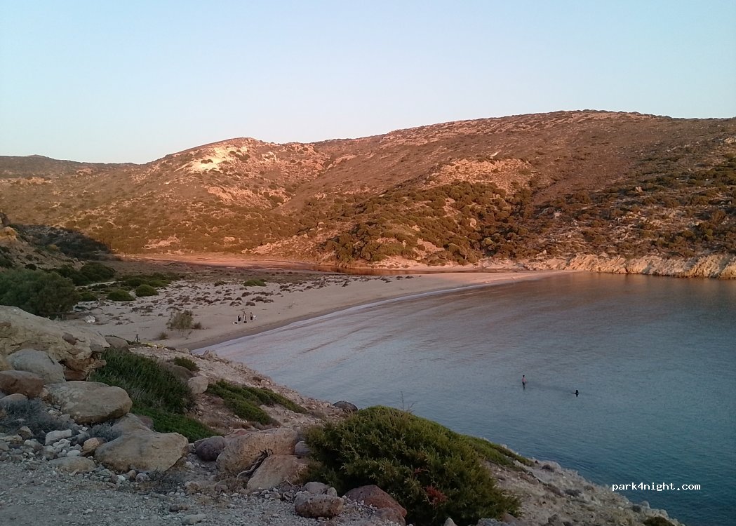(848 00) Milos - Unnamed Road photo 4