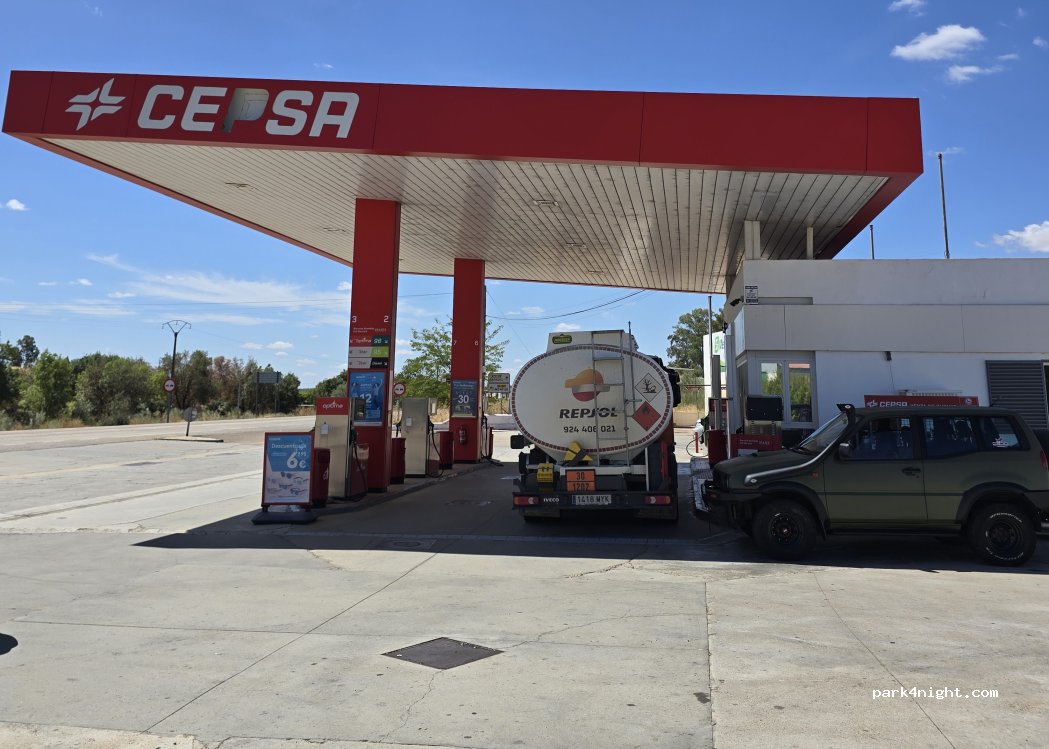 La Roca de la Sierra, EX-100 - photo 1