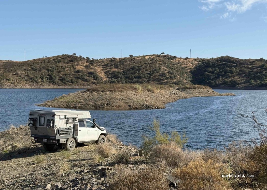 Azinhal,Unnamed Road thumbnail 3