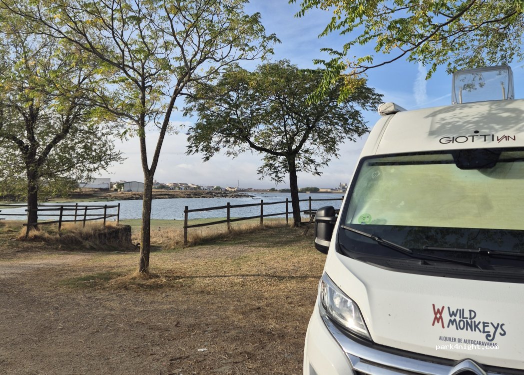 Arroyo de la Luz, 2 Lugar Valcajadillo thumbnail 5