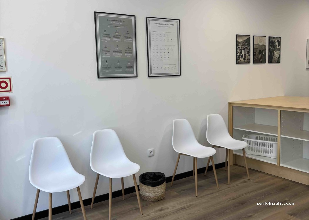 Pinhão,Rua António Manuel Saraiva 89A thumbnail 2