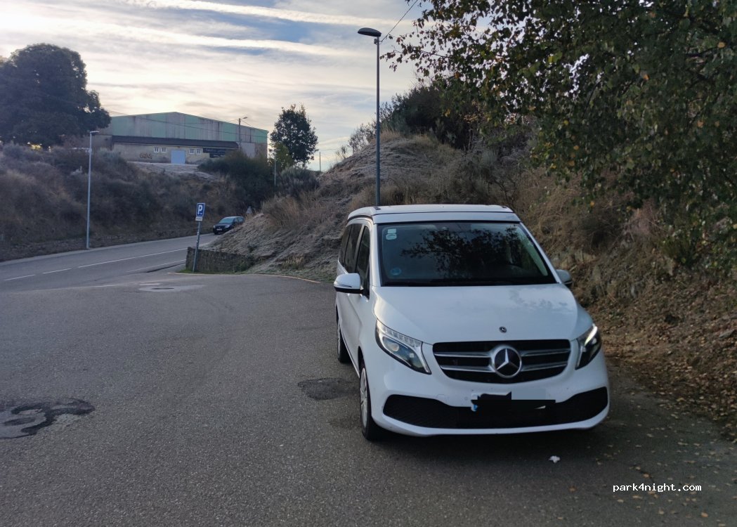 Puebla de Sanabria, 20 Plaza Fuente Vieja thumbnail 3