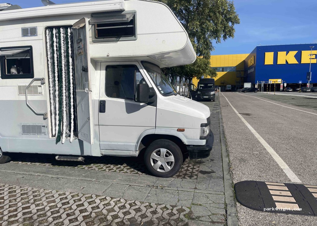 Santo António dos Cavaleiros e Frielas,Unnamed Road - photo 1