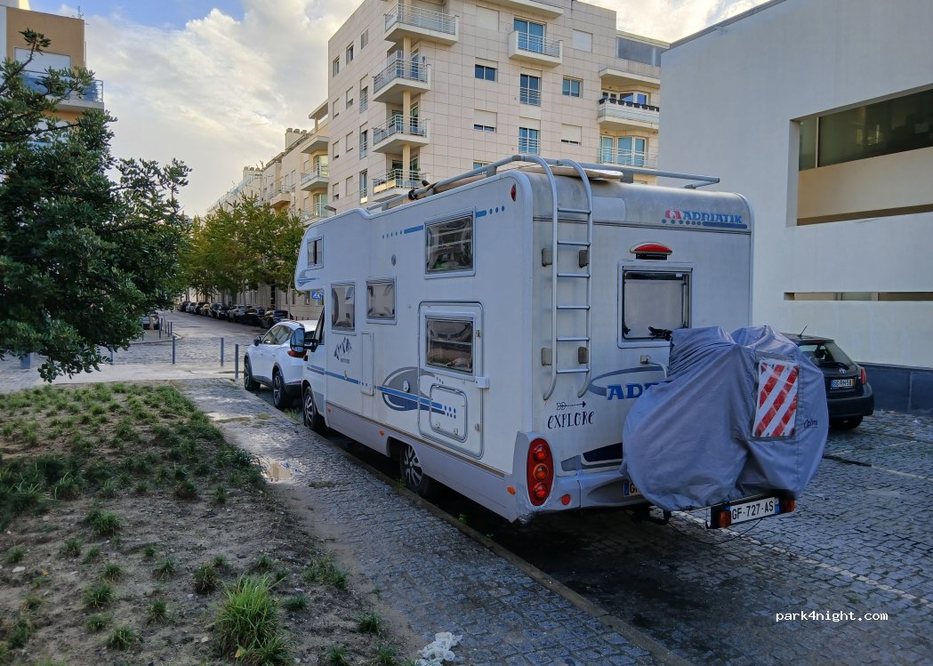 Rua do Fogo de Santelmo, Lisbon thumbnail 2