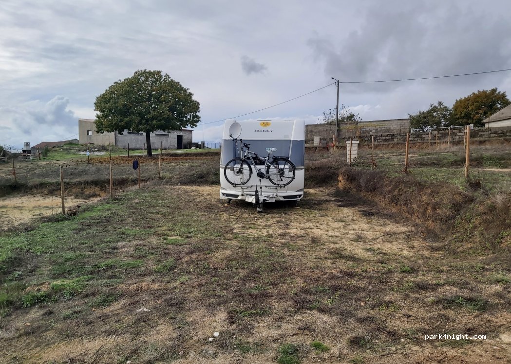 Parque de Autocaravanas Ouro park thumbnail 4