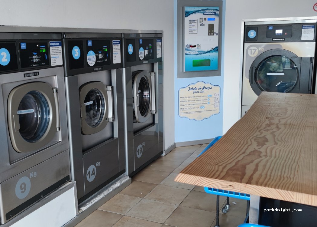 Rua das Traineiras, Nazaré thumbnail 3