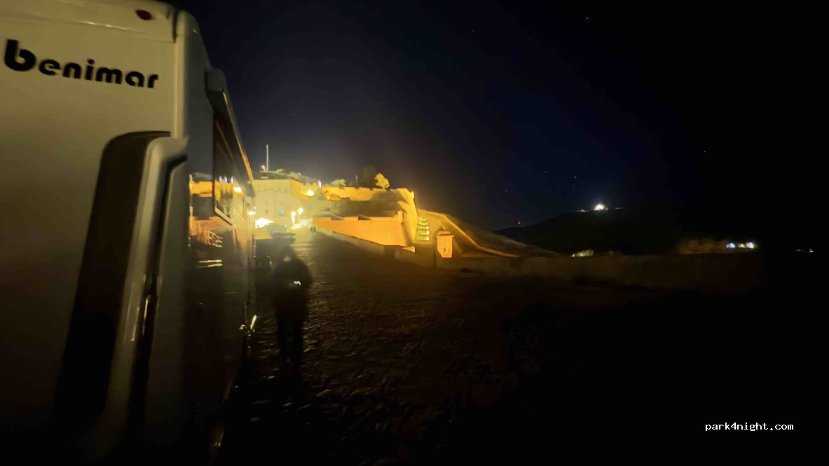 Rua Muralha dos Terceiros, Caia, São Pedro e Alcáçova thumbnail 2