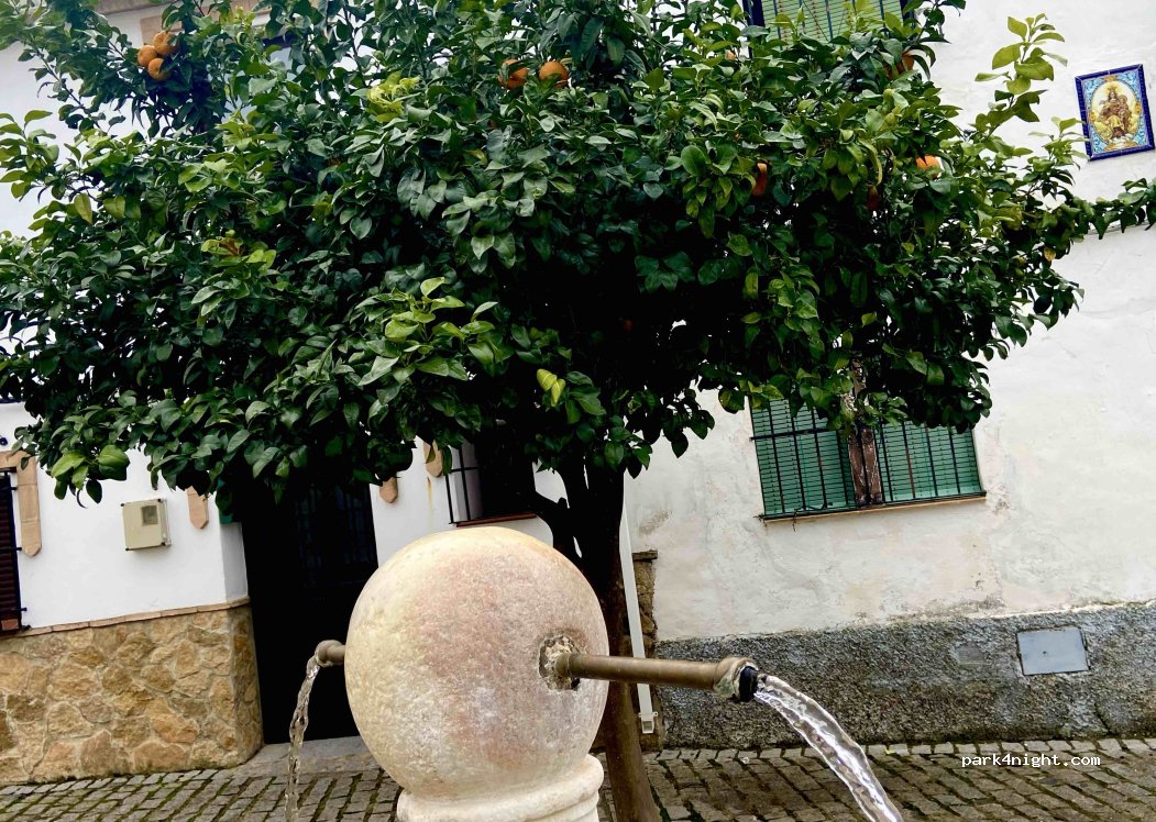 Calle Román García, El Castillo de las Guardas thumbnail 2