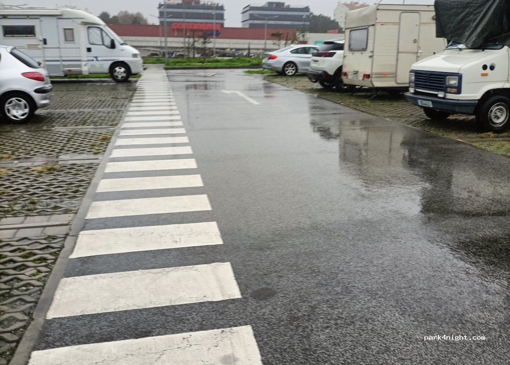 Carcavelos,Av. Conde Riba d'Ave thumbnail 3