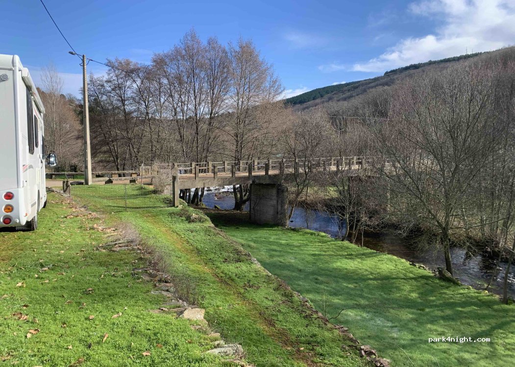 Vale de Frades e Avelanoso, Bragança District thumbnail 2