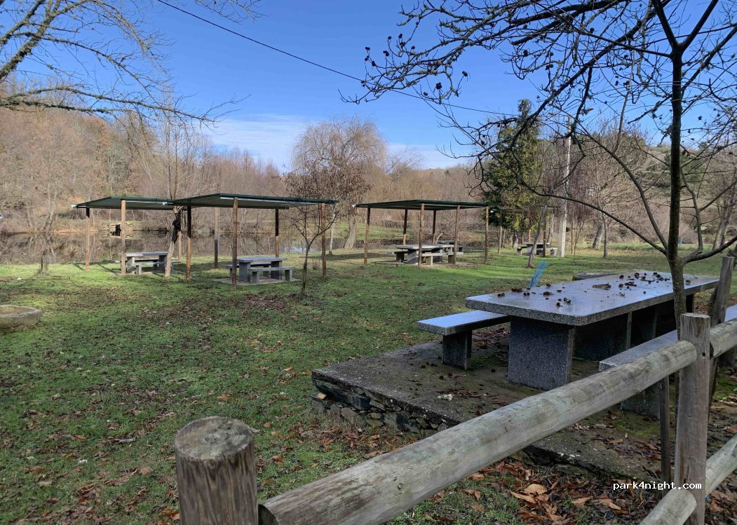 Vale de Frades e Avelanoso, Bragança District thumbnail 3