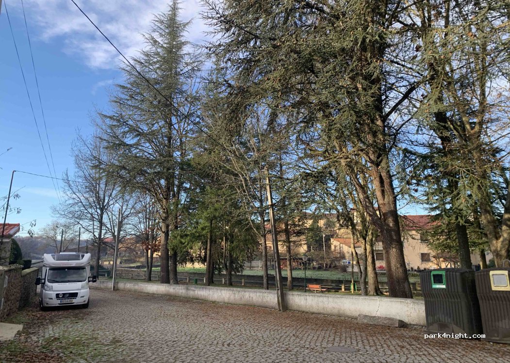 Avelanoso, 3 Rua da Madalena thumbnail 4