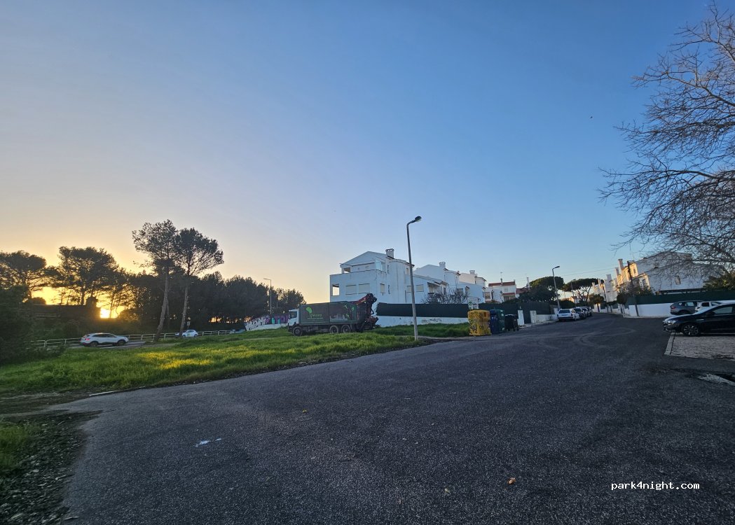 São João do Estoril,Av Emilia - photo 1