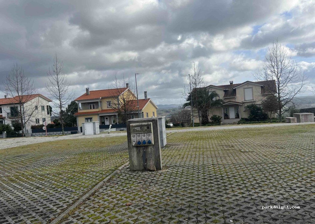 U.F Aguiar da Beira e Coruche,Unnamed Road thumbnail 3