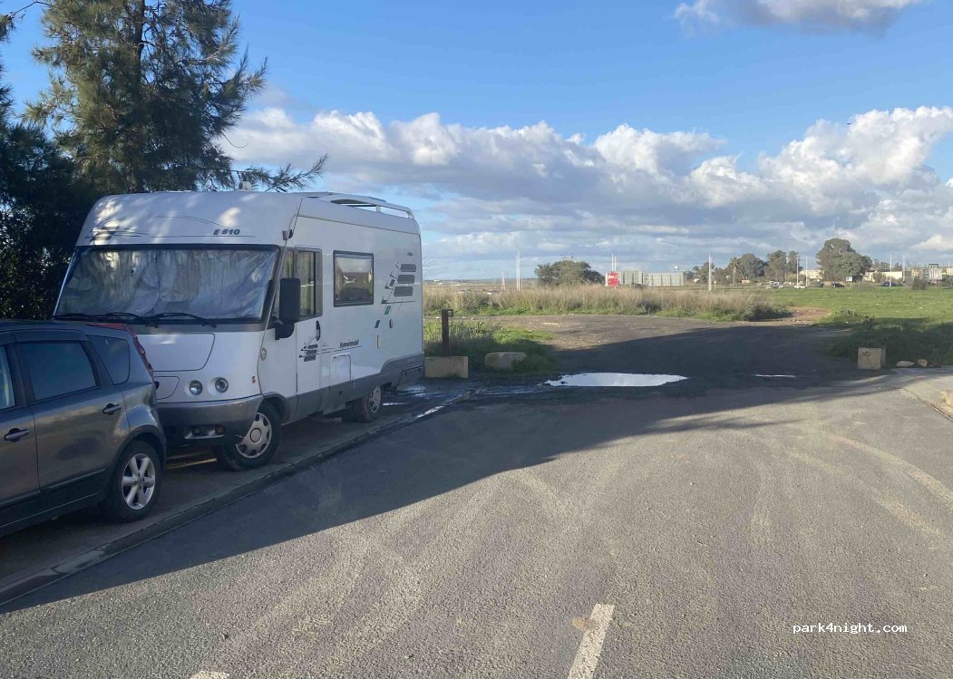 Huelva, 35 Calle Marismas del Tinto thumbnail 2