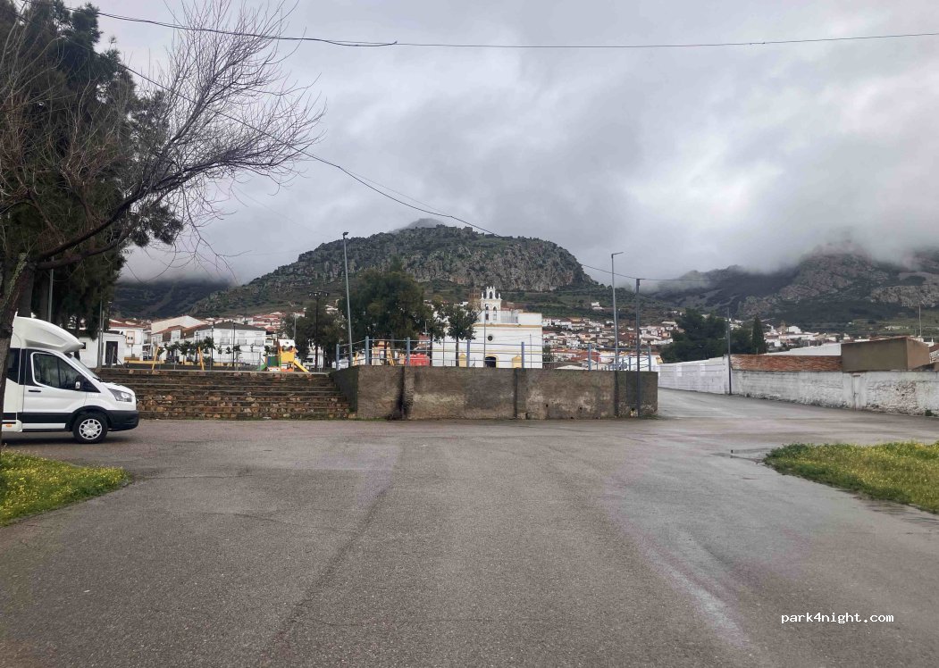 Calle Ejido Remedios, Hornachos thumbnail 3