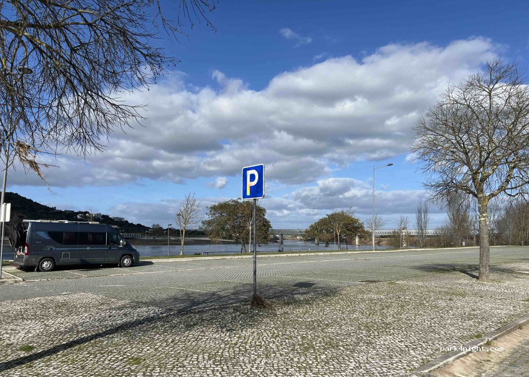 Abrantes - Rossio ao Sul do Tejo, Av. Marginal do Tejo thumbnail 5