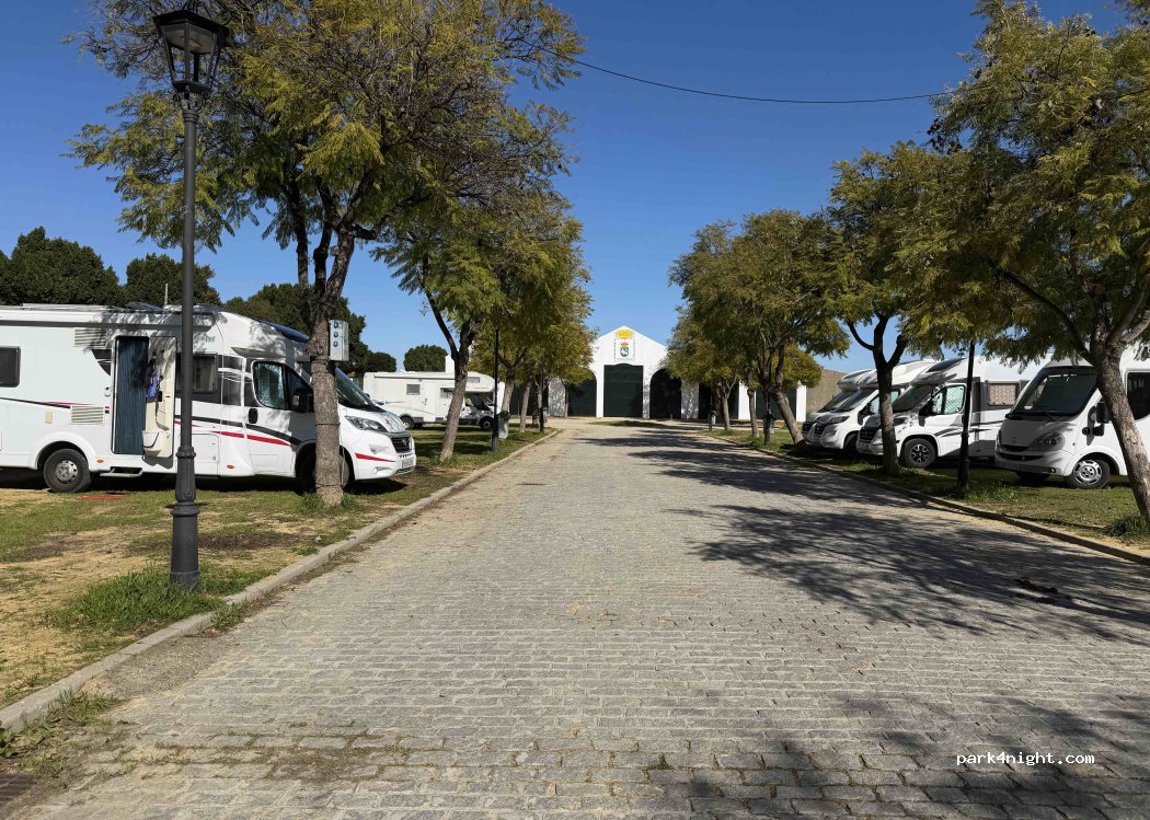 Calle Loma Verdejana, Palomares del Río thumbnail 2