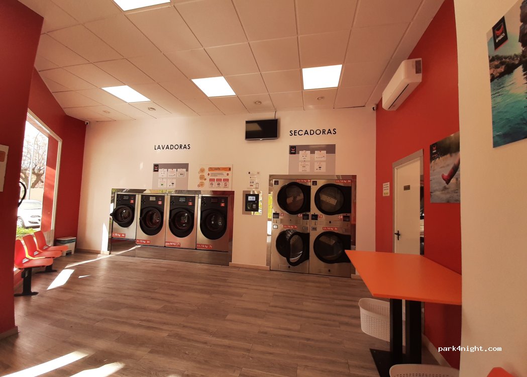 Calle Astorga, Mérida thumbnail 4