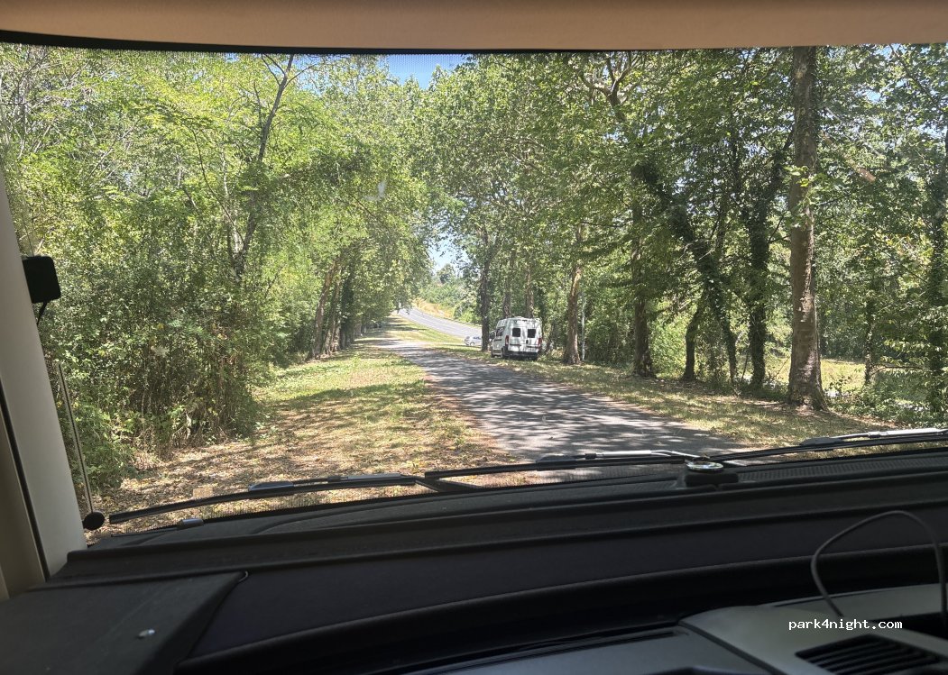 park4night - (17150) Pleine-Selve - D 137